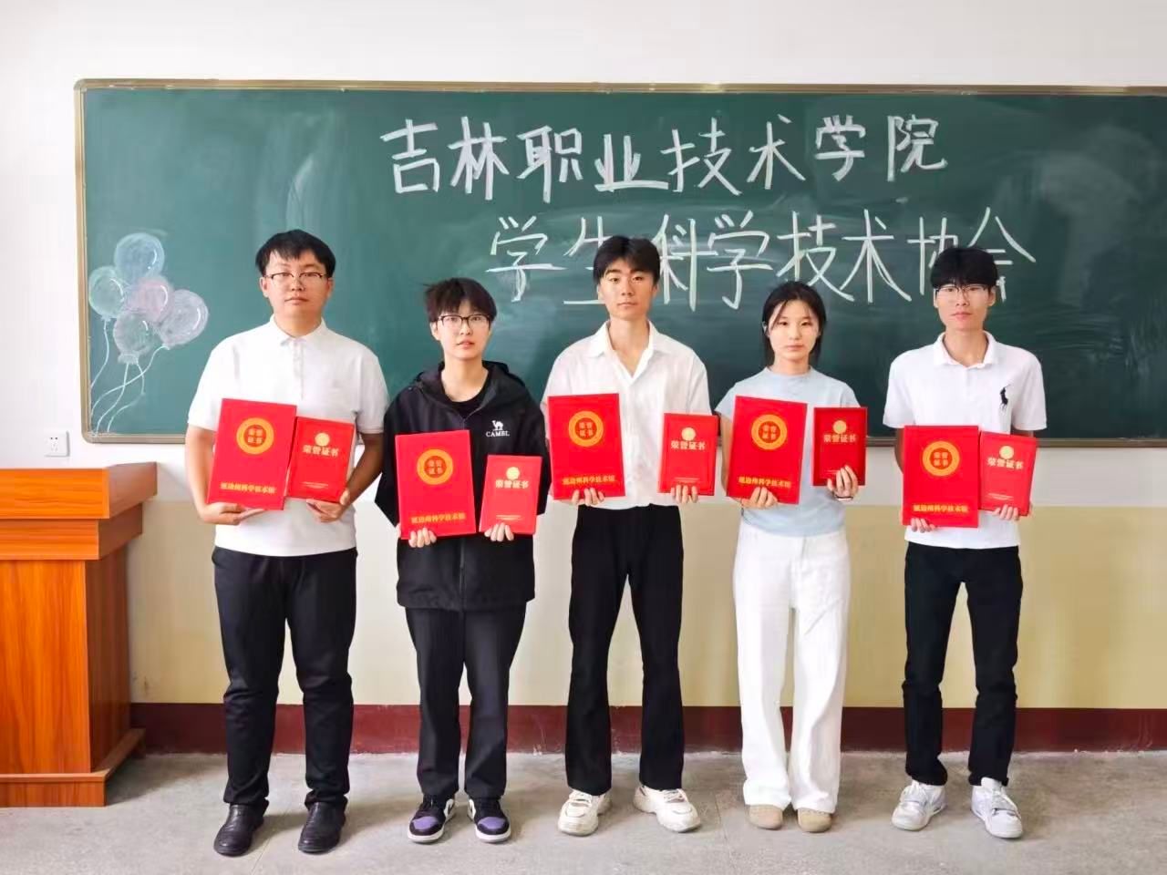 人人体育备用网址